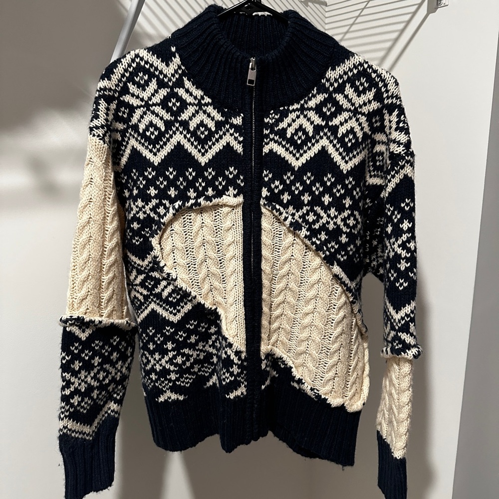 Zara Navy and Cream Women's Sweater